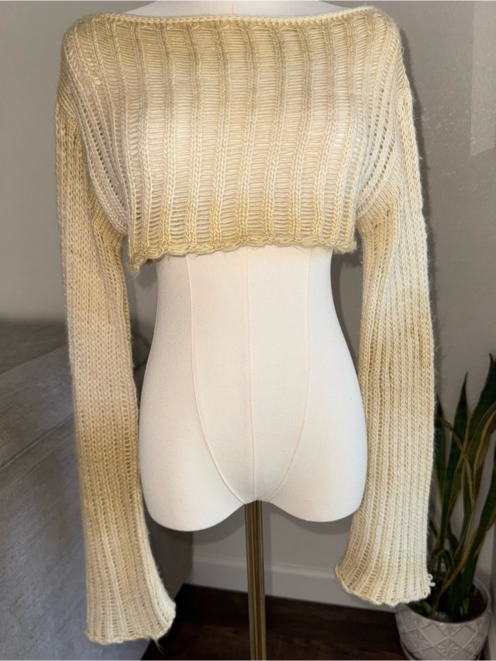 Urban Outfitters S Cream Knit Cropped Shrug Sweater Long Sleeve Small Boho Chic